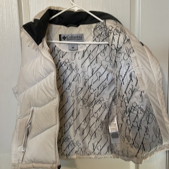 Columbia Down Vest (Titanium) - Picture 3 of 7